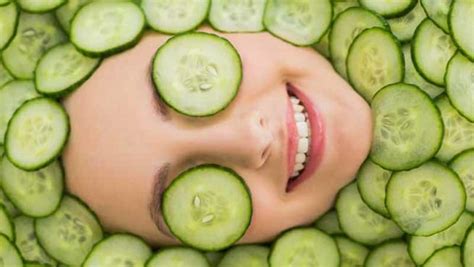 Cucumber slices can soothe your eyes in many ways