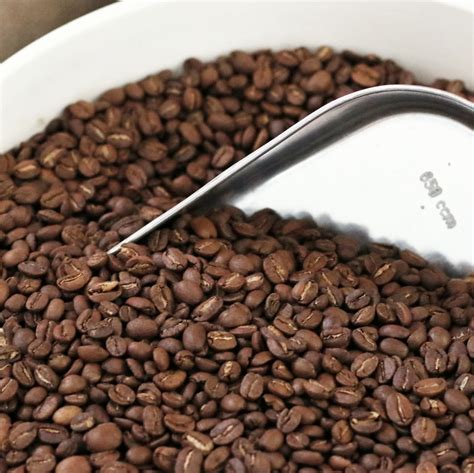 Roasting Coffee Beans and How it Affects Flavour and Aroma - Perk Coffee