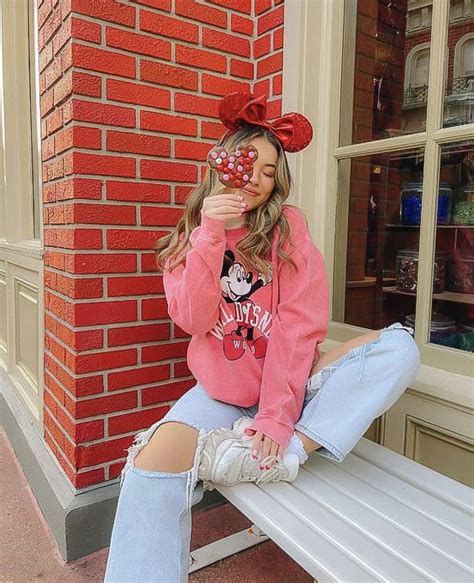 Cute Summer Outfits for Disney World That Will Make You the Envy of the Park - Click Here for ...