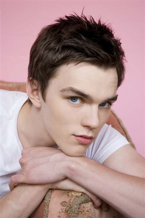 005 - 2007-05 005 - The Hoult Effect @ nicholas-hoult.net - Photo Gallery