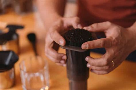 5 Best AeroPress Coffee Grinder Reviewed | Crazy Coffee Crave