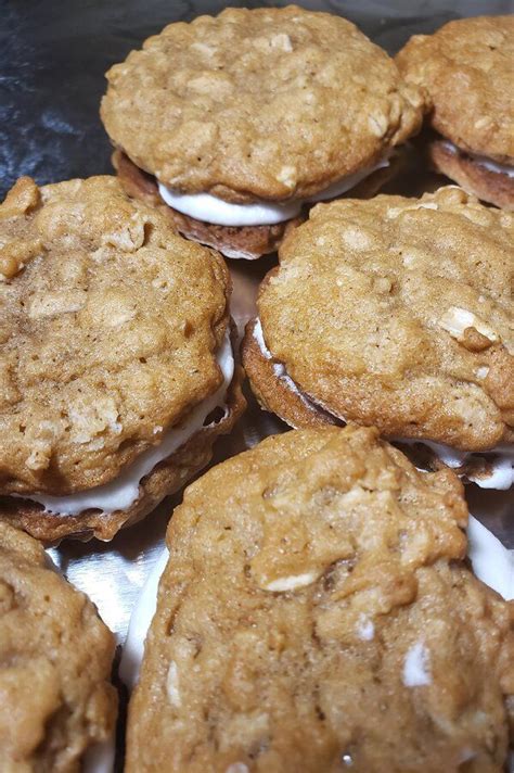 Oatmeal Whoopie Pies | Recipe | Soft oatmeal cookies, How sweet eats ...