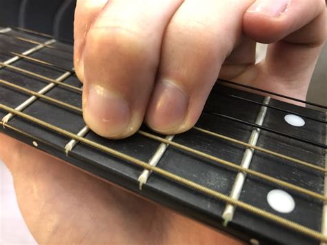 3 Ways To Quickly Build Calluses For Guitar Playing – Mozart Project