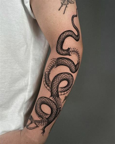 85 Snake Tattoos That May Have You Wrapping Around The Idea | Bored Panda