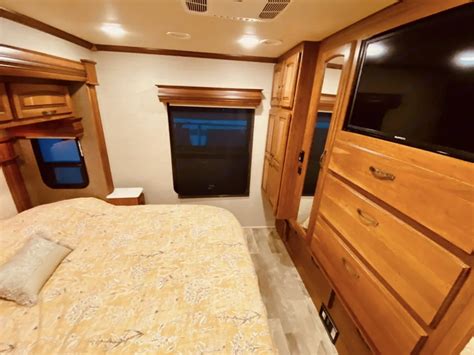 2018 JAYCO SENECA 37RB - Good Sam RV Rentals