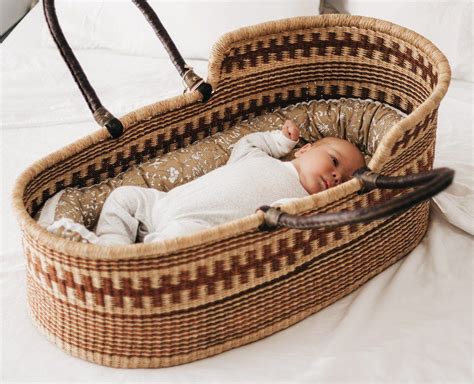 (1) Moses Basket - Australia's #1 Selling Baby Basket – The Young Folk Collective Baby Moses ...