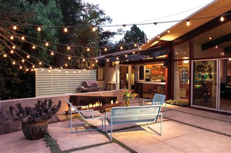 16 Sensational Mid-Century Patio Designs To Improve Your Backyard