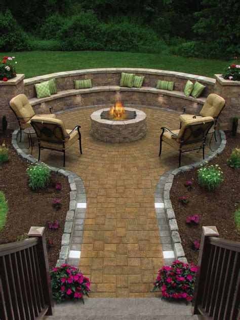 44 Traditional outdoor patio designs to capture your imagination