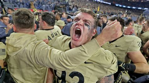 Powerful Video Of Army After Beating Navy Puts Life In Perspective