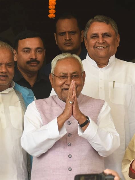 Nitish Kumar's 'Sexist' Remarks Spark Row