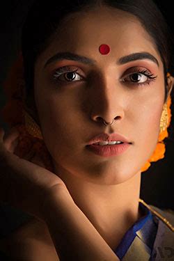 Why Indian Women wear Bindi? - Significance of Wearing Bindi