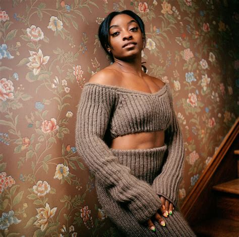 Simone Biles Bends Excellence to Her Will in WSJ Magazine — Anne of ...