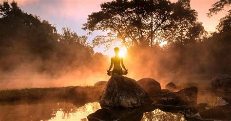 Meditating in Nature: 3 Effortless Techniques to Help You Connect to the Outdoors - MindEasy