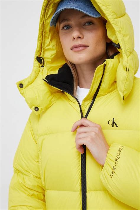 Páperová bunda Calvin Klein Jeans dámska, žltá farba, zimná, | ANSWEAR.sk