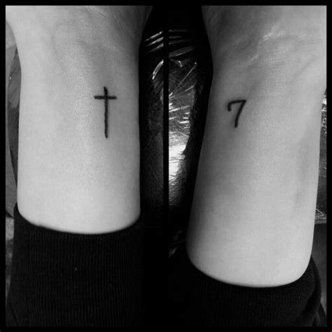 Cross and lucky number 7 tattoo | Cowgirl tattoos, 7 tattoo, Tattoos