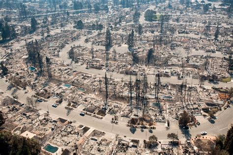 Aftermath of California wildfire : r/pics