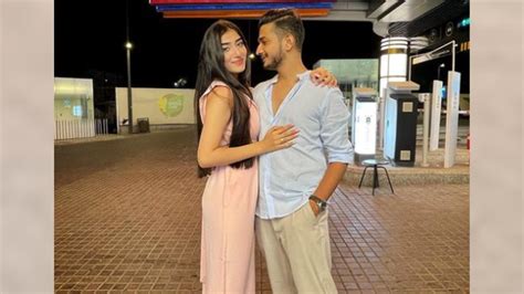 Munawar Faruqui Dismisses Breakup Rumours With Girlfriend Nazila ...