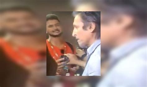 VIRAL VIDEO: PCB Chief Ramiz Raja Almost Gets Into Fight With Indian Journalist, Tries to Snatch ...