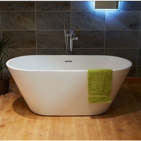 Bari 1500 x 700 Freestanding Bath | Free standing bath, Modern master ...