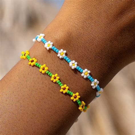 Sunflower Seed Bead Bracelet | Beaded bracelets, Seed bead bracelets ...