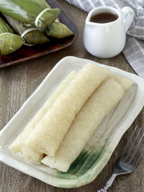 Suman Malagkit with Coconut Caramel Sauce - Kawaling Pinoy