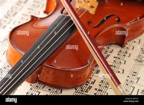 Violin and Sheet Music Stock Photo - Alamy