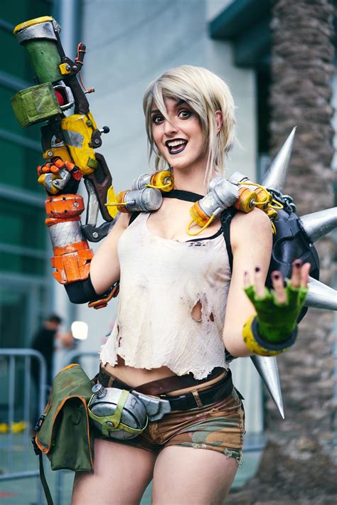 [Photographer] An awesome Junkrat Cosplay at Blizzcon 2017 : r/cosplay