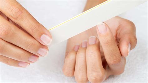 How To File Nails for the Perfect Shape - L’Oréal Paris