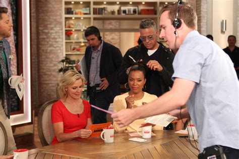 WBZ-TV Lisa Hughes Co-Hosts 'The Talk' on CBS Behind The Scenes