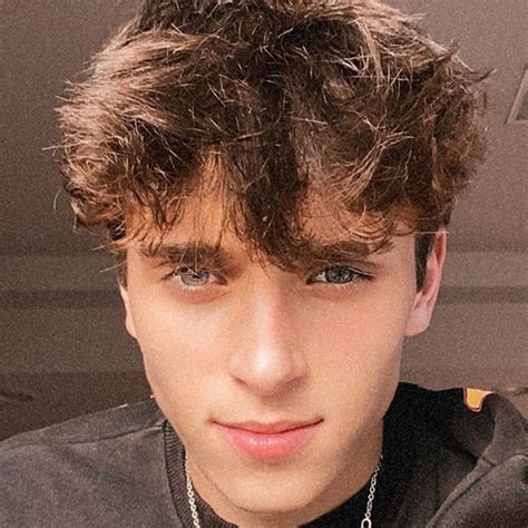 Josh Richards (TikTok Star) Wiki, Bio, Height, Weight, Age, Girlfriend ...