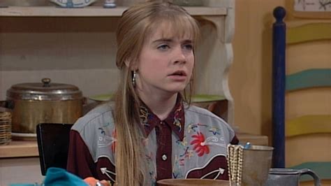 Watch Clarissa Explains It All Season 2 Episode 1: The Understudy - Full show on Paramount Plus