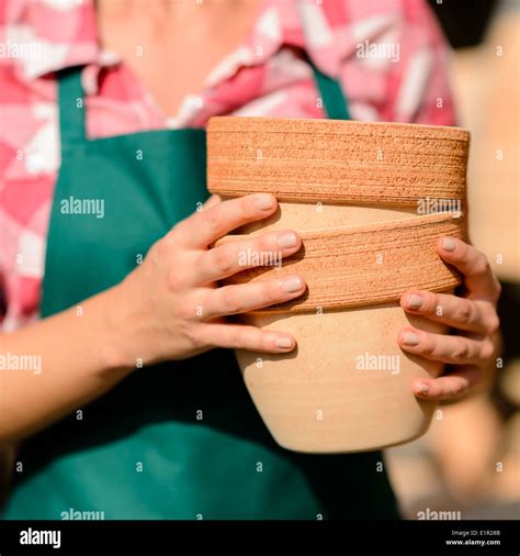 Worker hands hi-res stock photography and images - Alamy