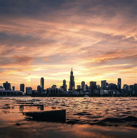 Toronto vs Chicago: Why Toronto Is The Superior Lakeside City - Indie88