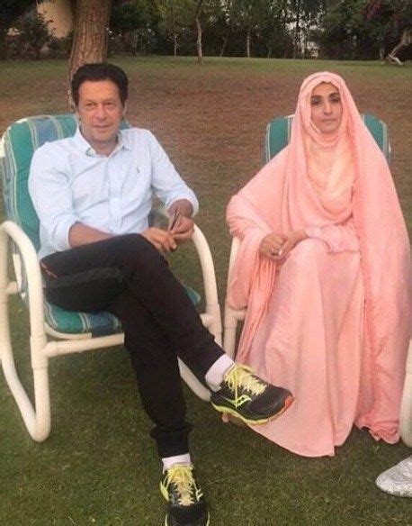 Imran Khan wife Bushra Imran | Imran khan wife, Imran khan, Pakistani ...