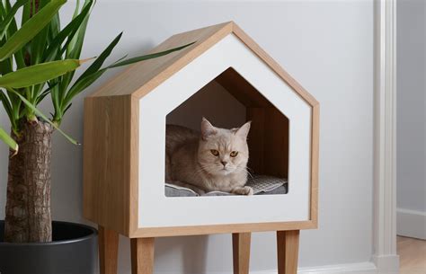 Modern Raised Cat House from Catlaboo • hauspanther