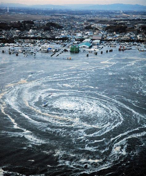 Recent Natural Disasters - the Worst Tsunamis - HubPages