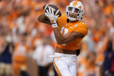 Jalin Hyatt takes home prestigious Biletnikoff Award | Football | utdailybeacon.com