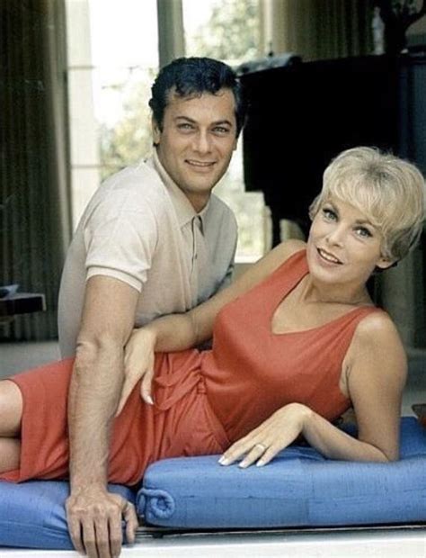 Tony Curtis and Janet Leigh by Milton H. Green | Tony curtis, Janet leigh, Classic movie stars