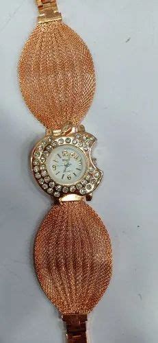 Ladies Chain Watch at Rs 85/piece | चेन वॉच in Delhi | ID: 20940651573