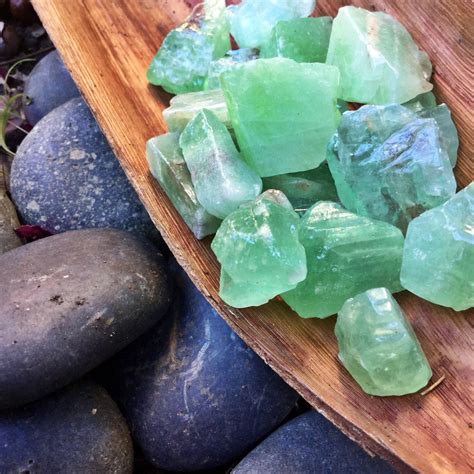 Raw Green Calcite Crystal (Grade A Natural) Rough Crystal Stones Gemstone for Healing, Yoga ...