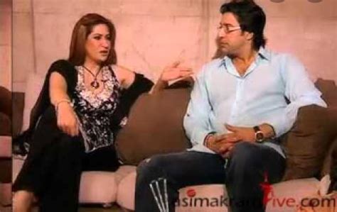 Does Wasim Akram Miss His First Wife Huma | Reviewit.pk