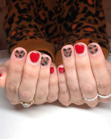 RED + LEOPARD PRINT | Leopard print nails, Safari nails, Zebra nails