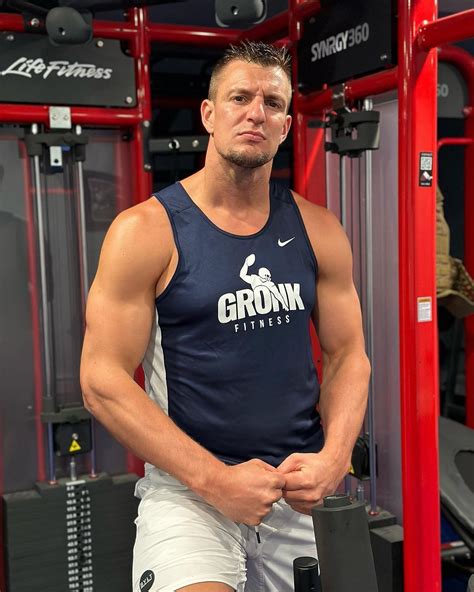 How old is Rob Gronkowski? | Rob Gronkowski's Age Revealed