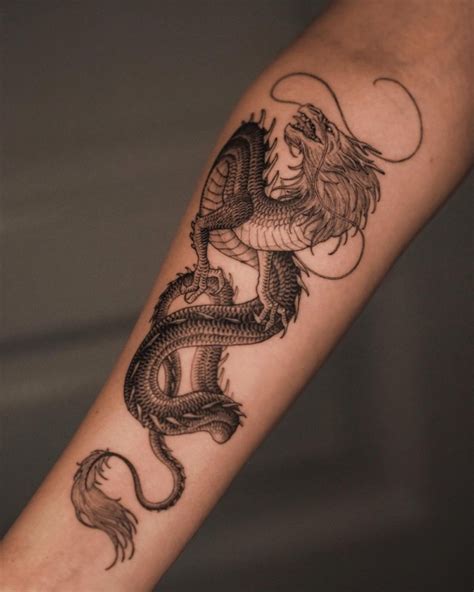 Tuyệt đẹp A dragon tattoo đạt giải thưởng phong cách 2024