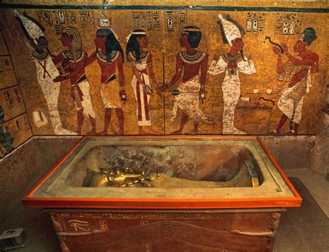 Tutankhamun's treasures may have originally belonged to his stepmother ...