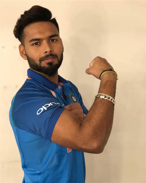 Rishabh Pant Girlfriend, Height, Age, Batting Records, IPL