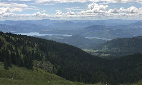 Hiking Along the Selkirk Crest - Sandpoint Magazine