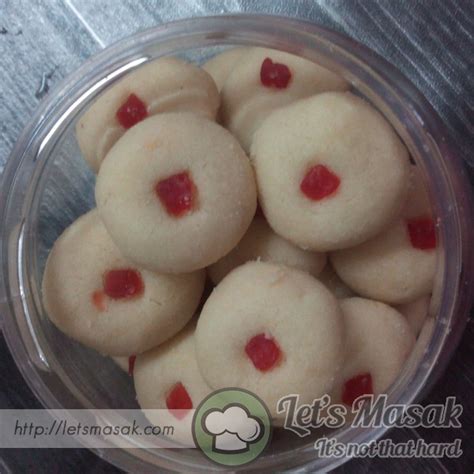 Biskut Suji Recipe | LetsMasak