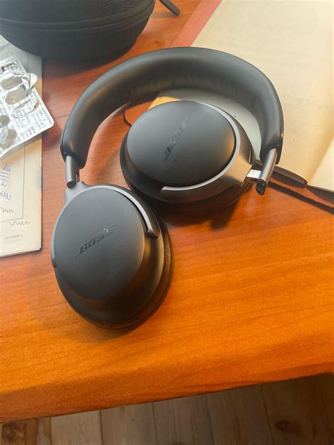 QC ultra keep connected to my phone even when in the box : r/bose