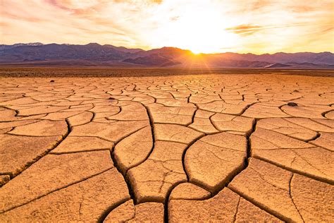 Why DEATH VALLEY NATIONAL PARK is Worth the Trip (Photos + Video)